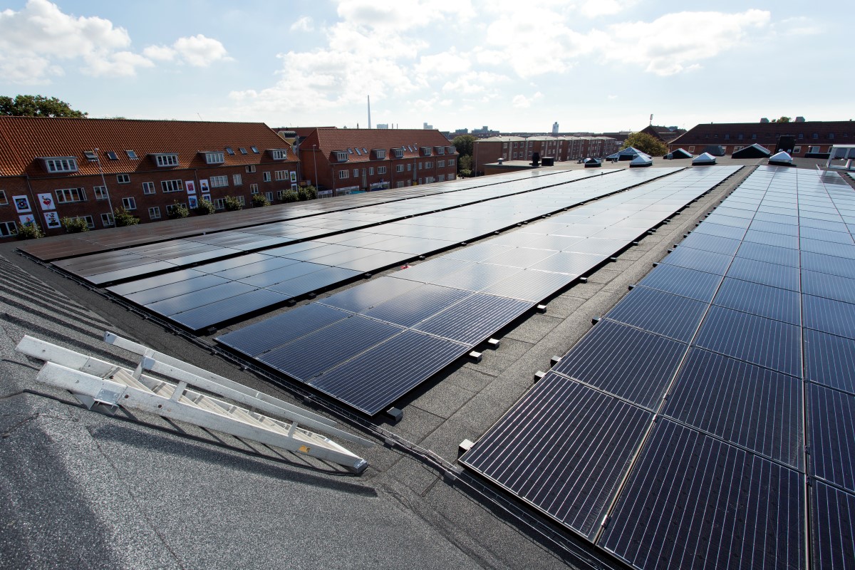 Solceller på Esbjerg svømmestadion