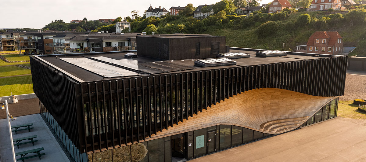 Klimatorium med solceller og tagpap